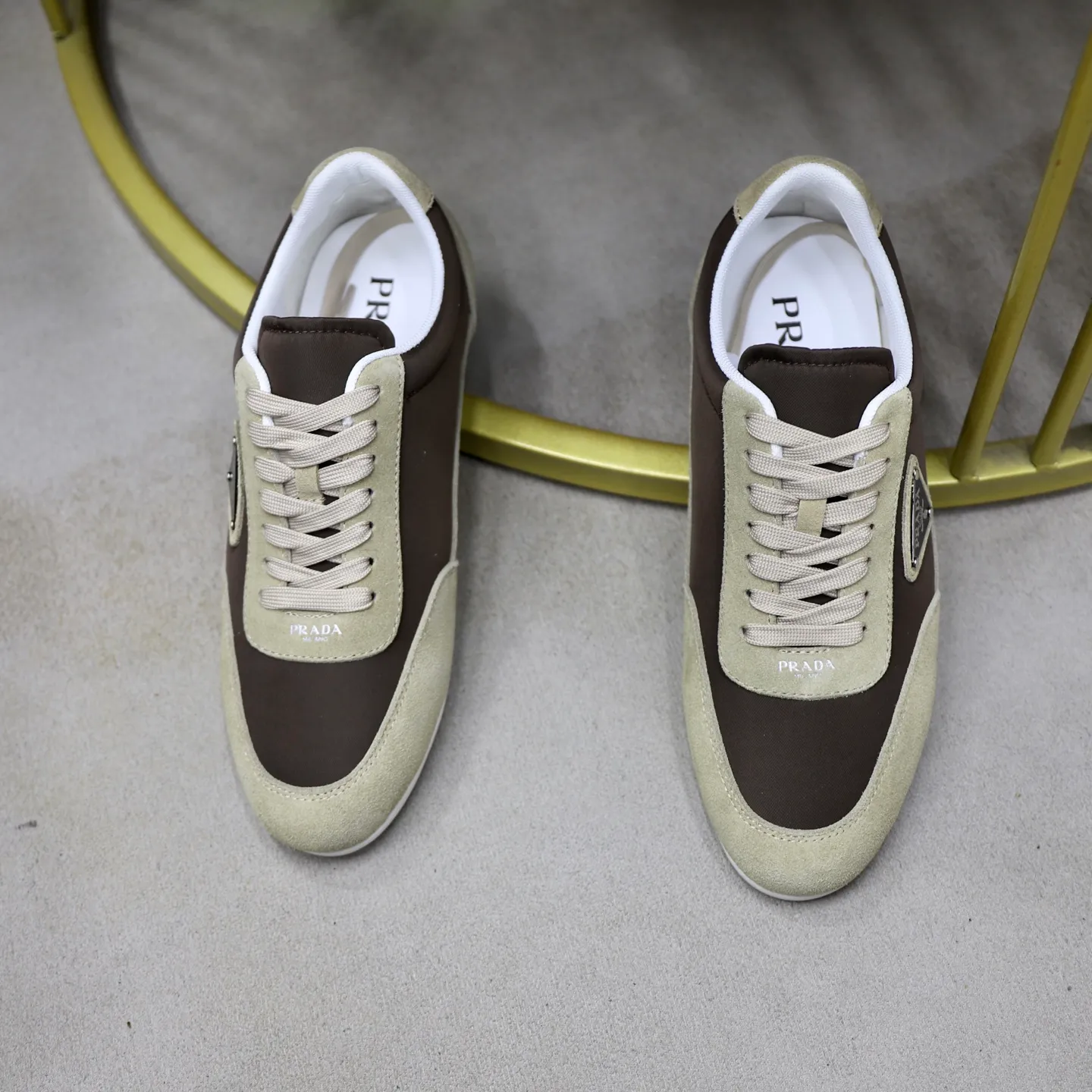 Men's shoes: 440💰🙅‍♂️🙅‍♂️🙅‍♂️ Brand: PRADA Standard code: 38–44 (45 can be customized) Level: Same as the official website Material: Original fabric Comfortable and breathable lining Lightweight and wear-resistant outsole Style category: Men's fashionable casual shoes and boots Running sneakers Distinguished luxury brand elements Top luxury Color: actual picture color